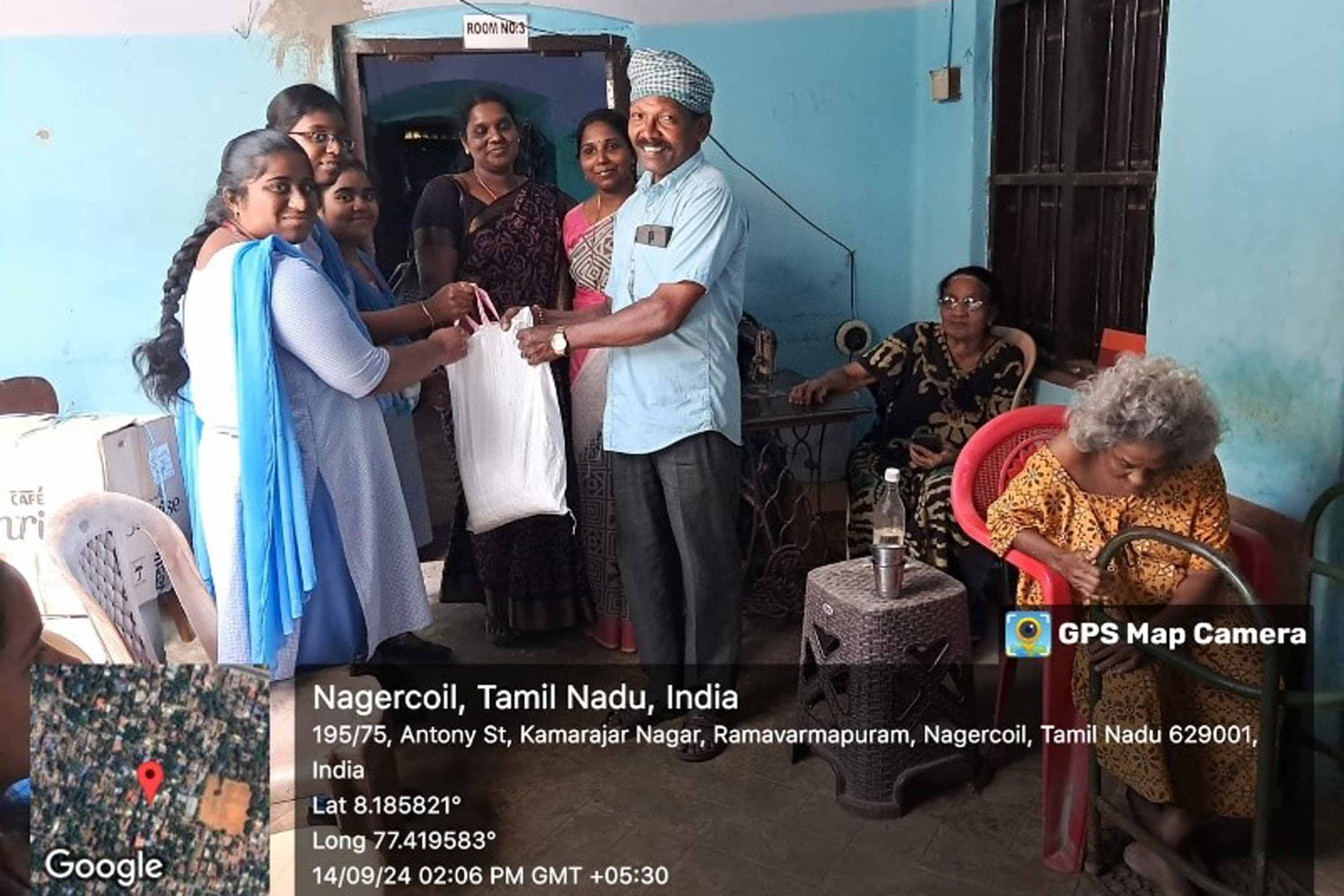 old-age-home-visit-2